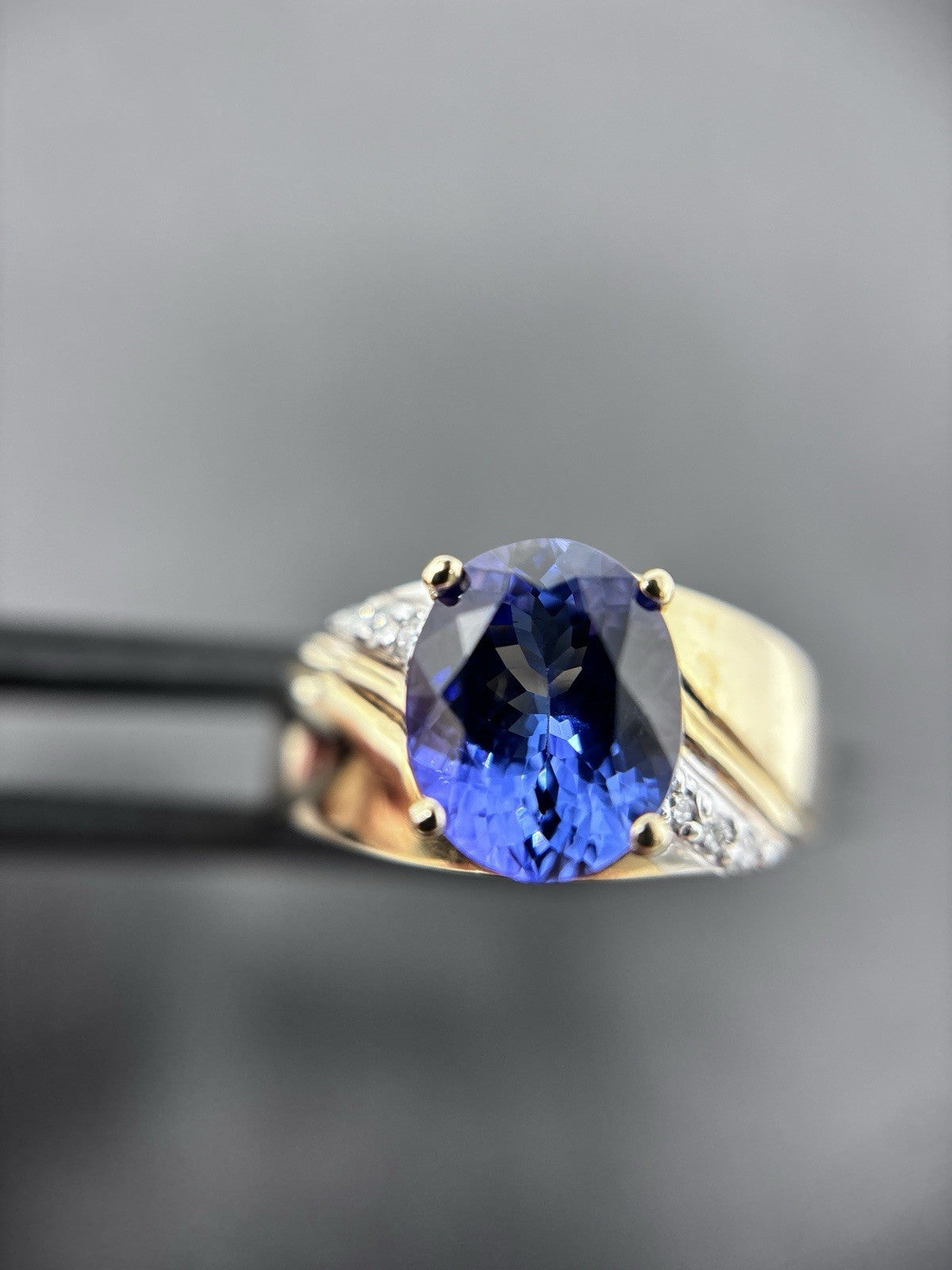 Tansanit 4ct Ring 585 gelb Gold 14 Karat Goldring Solitärring Harry Ivens