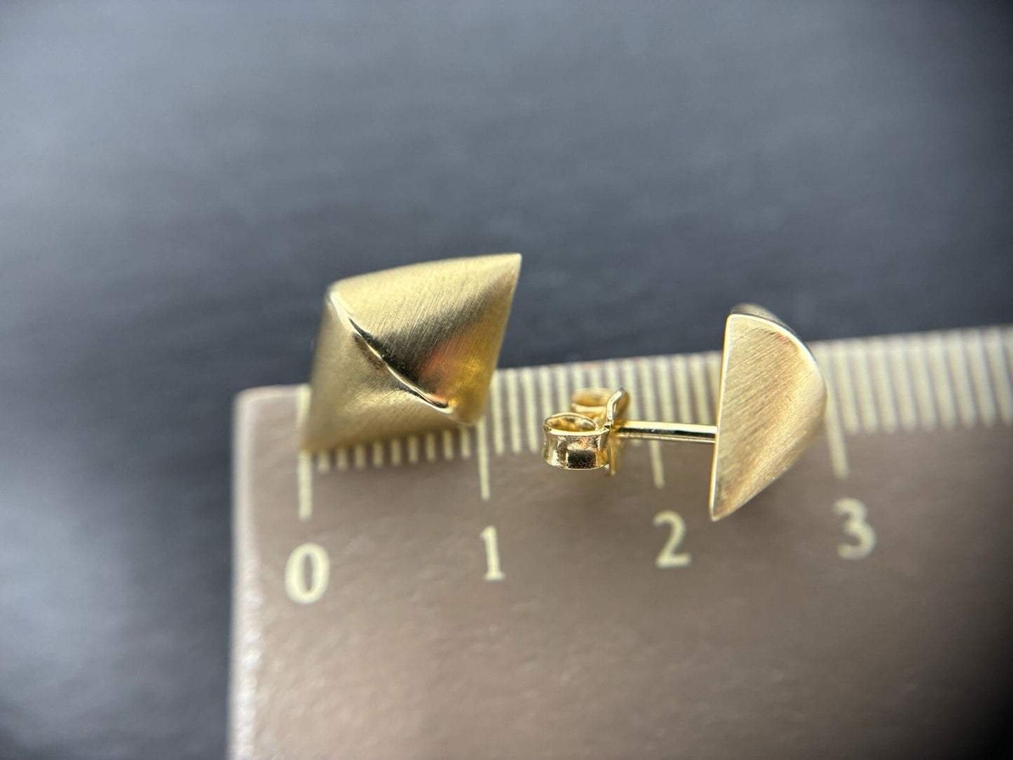 585 Gold Ohrringe Ohrstecker 1,5cm matt gebürstet 14K