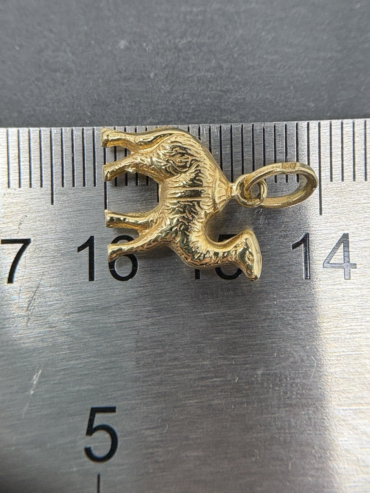 Goldanhänger 18K/750 Gelbgold Kamel 