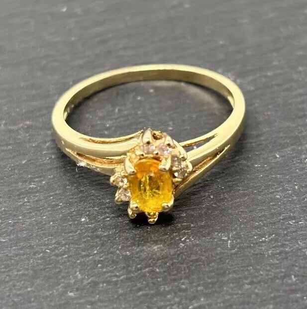 Gelbgold Ring gelber 0,7ct Saphir Brillanten Entourage 14K/585 