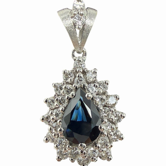 585 Gold Anhänger Saphir 1,1ct Entourage mit Brillanten WG 14K