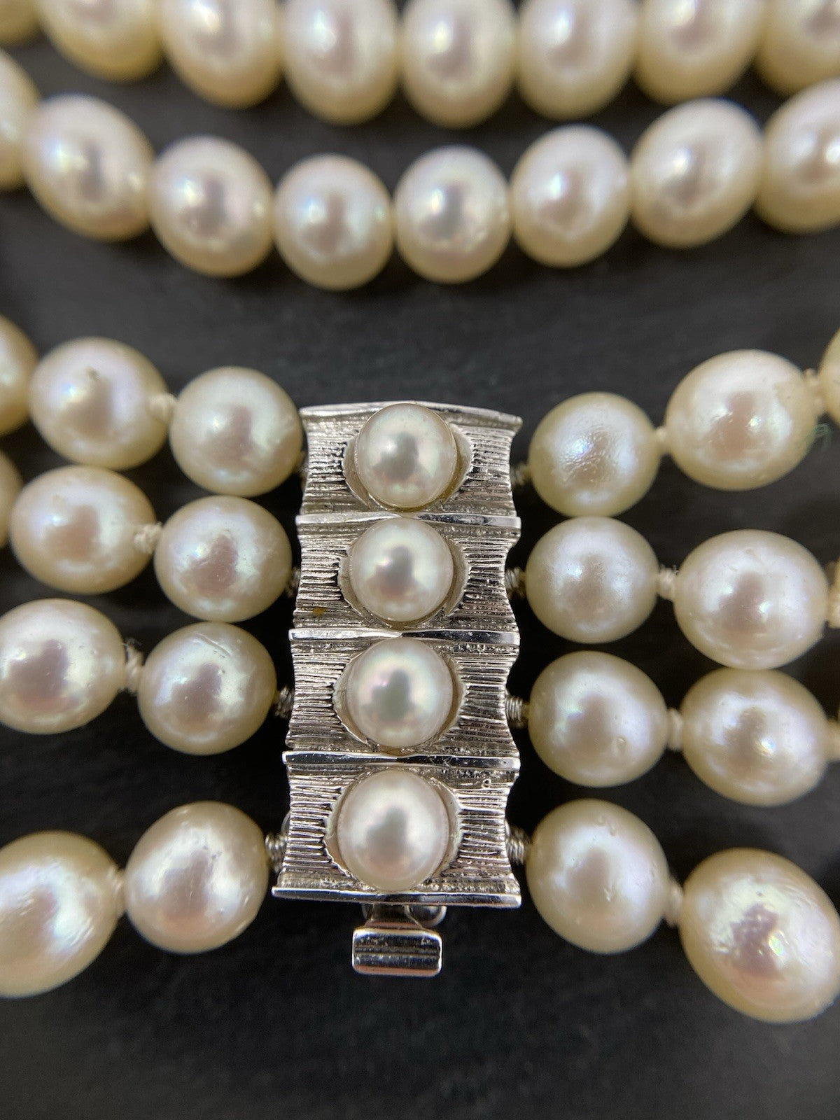 585 Weißgold Perlenarmband Vierreihiges  | Weißgold Luxus 14K