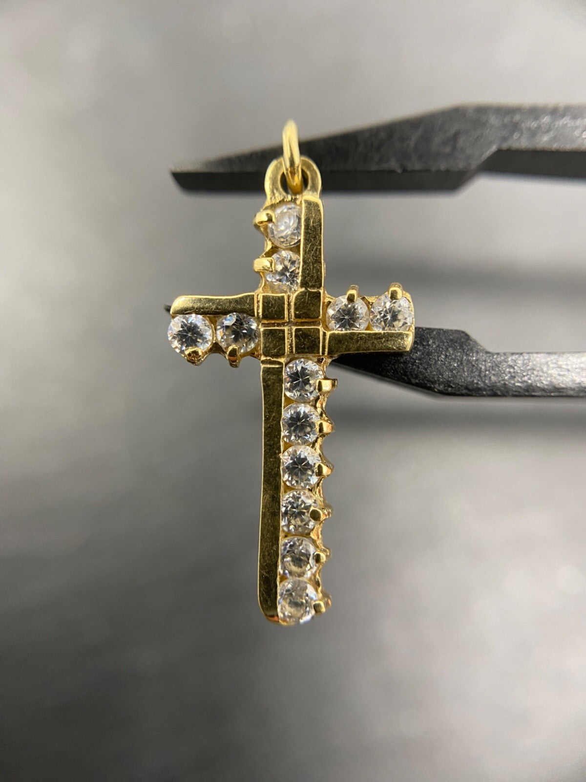 585 Gold Anhänger Kreuz Gelbgold mit Zirkoniasteine im Brillantenschliff 14K