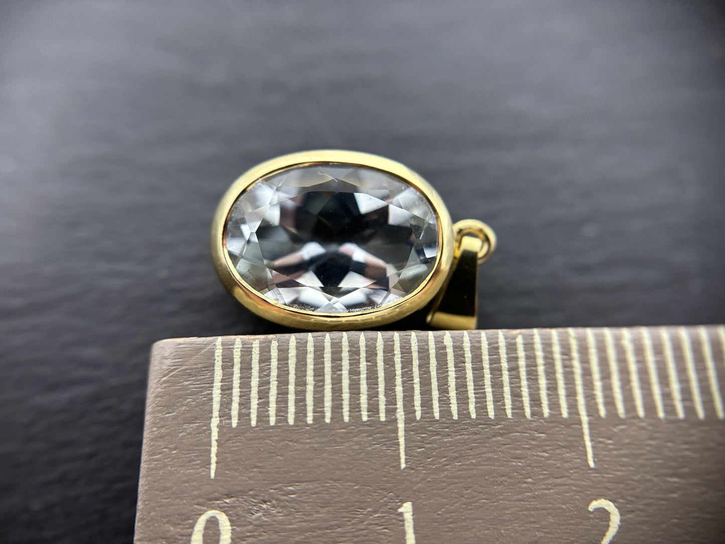 585 Gold Anhänger Aquamarin ca. 4,5ct mit 13x9,5mm Ovalschliff 14K