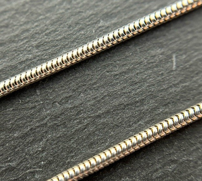 585 Gold Halskette Schlangenkette fein Weißgold 38cm 14K