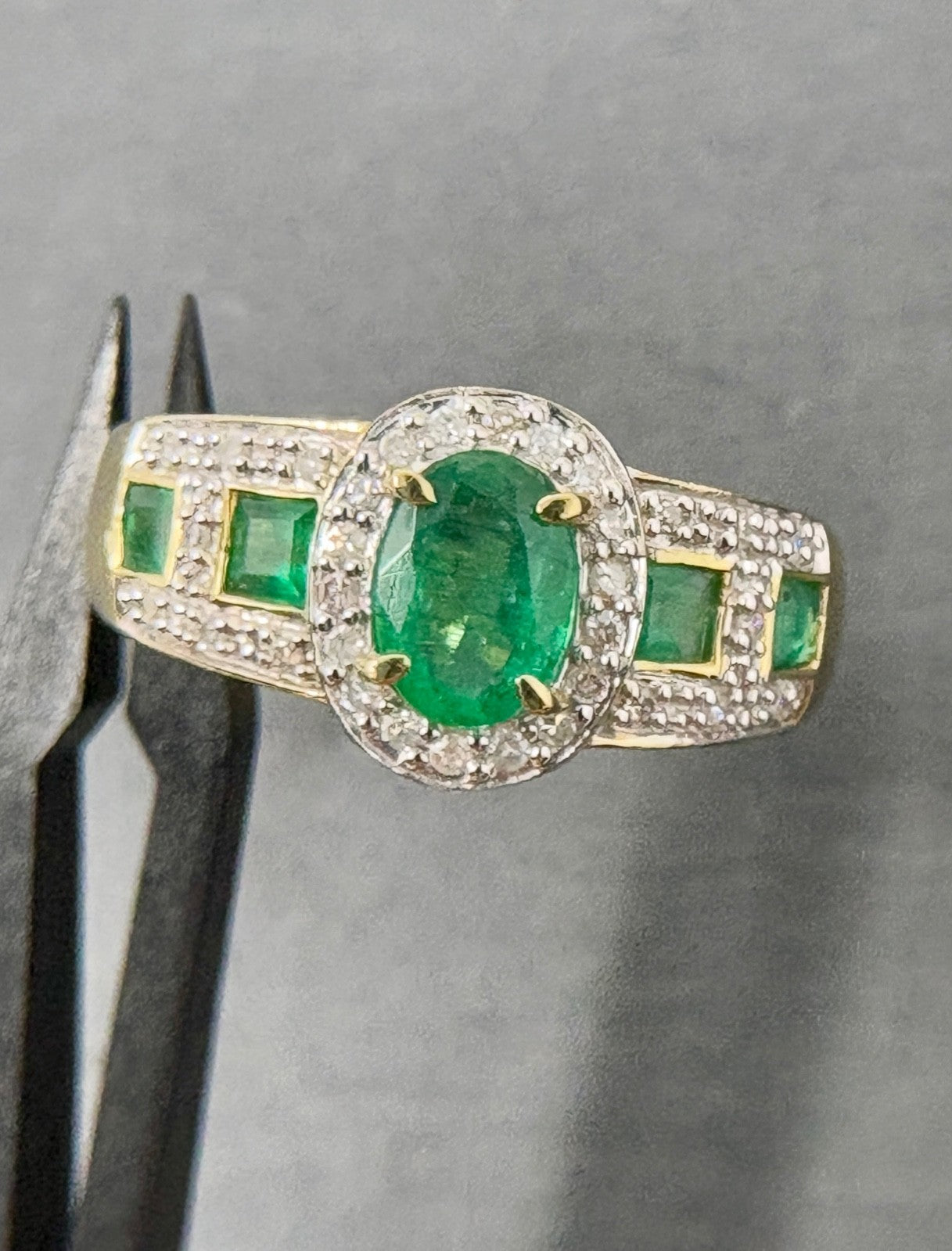 750 Gold Ring Entourage Ring Smaragd 18K