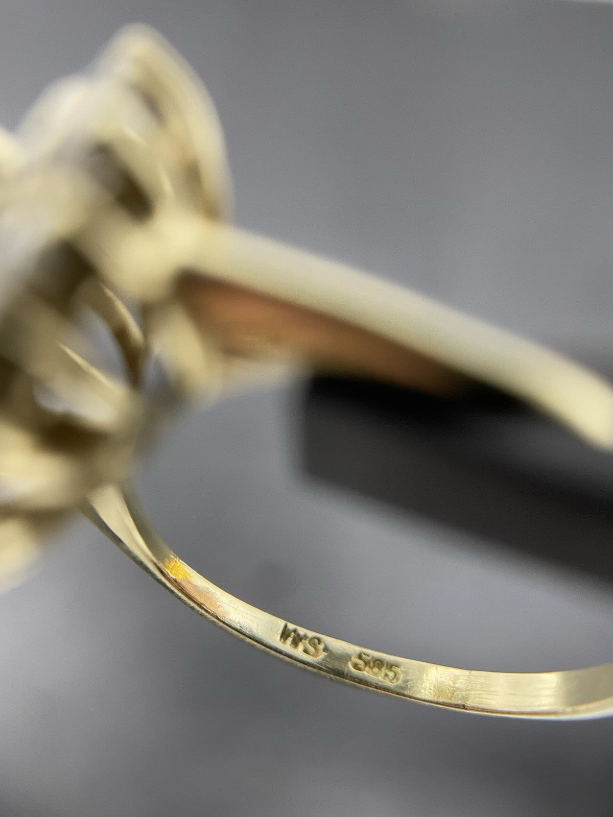 585 Gold Ring 1ct Saphir und Brillanten Gr. 54 14K