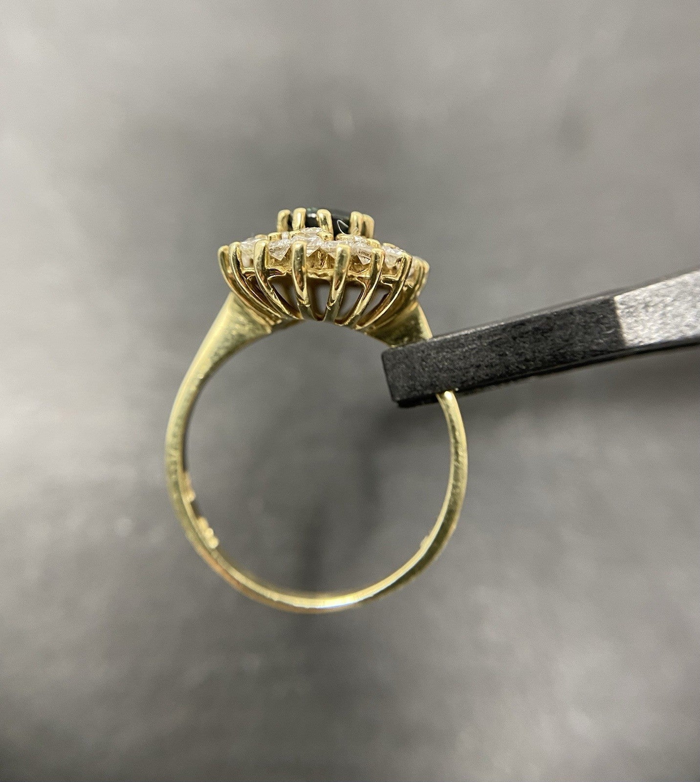 585 Gold Ring 1ct Saphir und Brillanten Gr. 54 14K