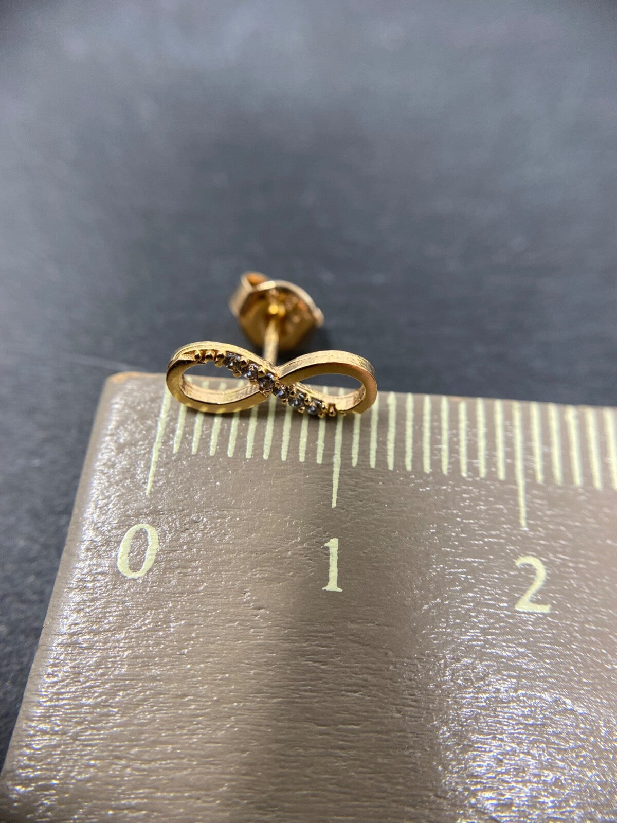 750 Gold Ohrstecker Roségold im Infinity Design | 18K