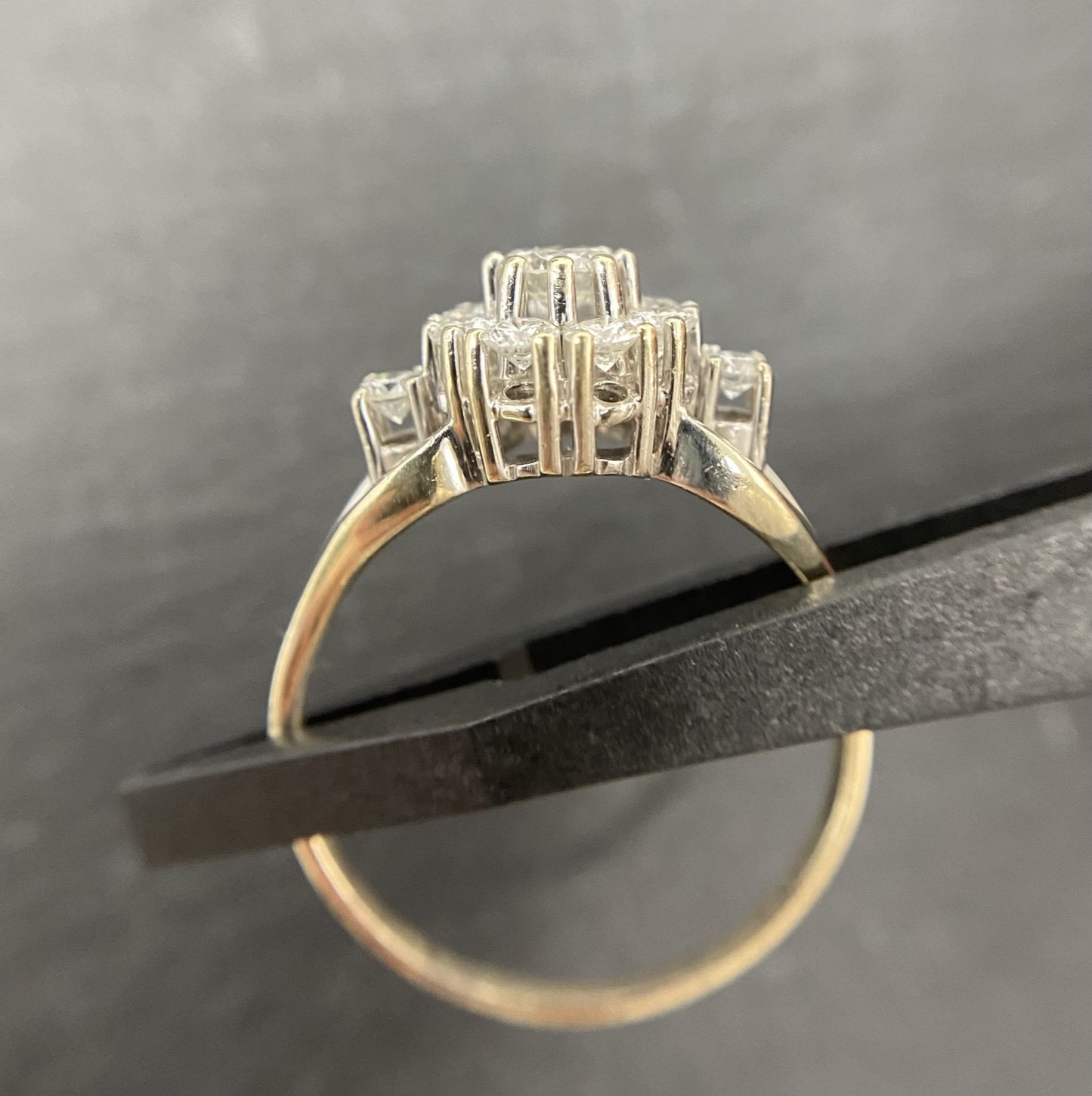 585 Gold Ring Weißgold mit funkelndem ca. 1,5 Karat Diamant -Blütencluster | 14K
