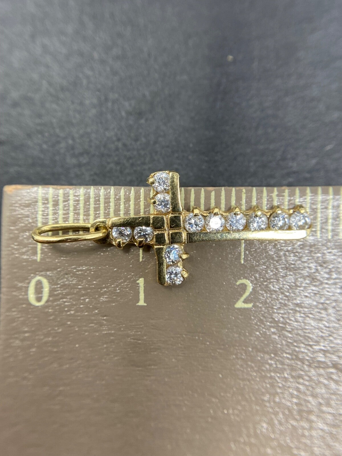 585 Gold Anhänger Kreuz Gelbgold mit Zirkoniasteine im Brillantenschliff 14K