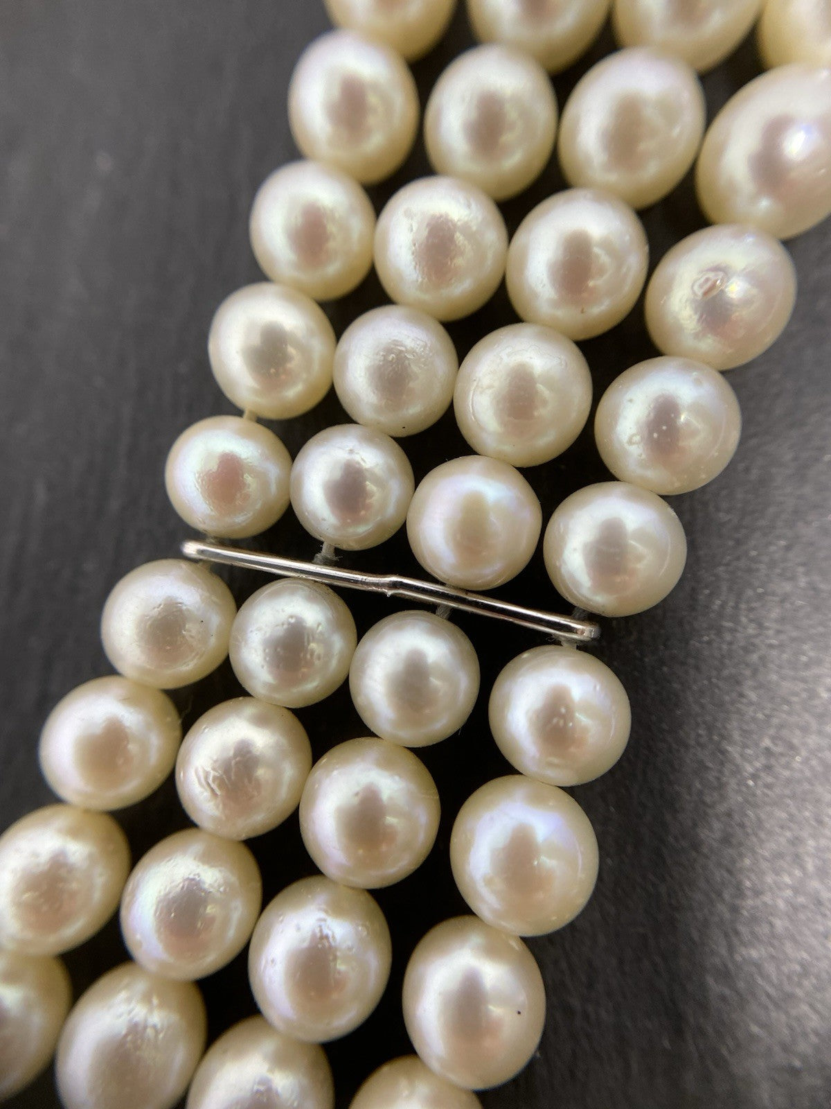 Vierreihiges Perlenarmband | 14K/585 Weißgold Luxus