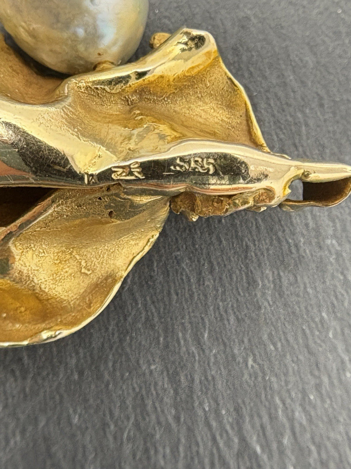 Goldanhänger Handarbeit Designerschmuck 14K/585 ca. 4x3cm Diamanten Rubin Tuch