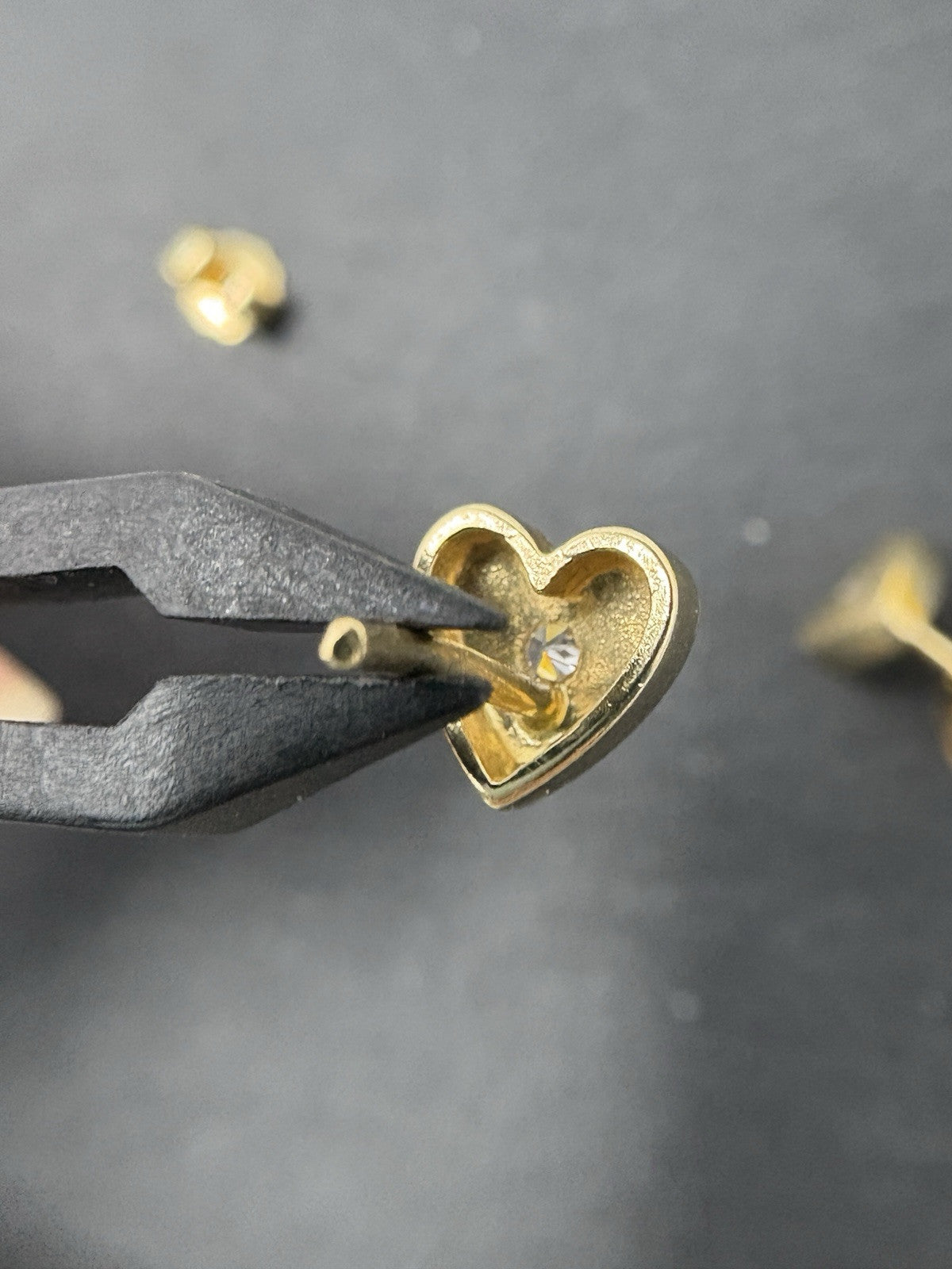 585 Gold Ohrstecker Herzförmig | Brillanten 14K