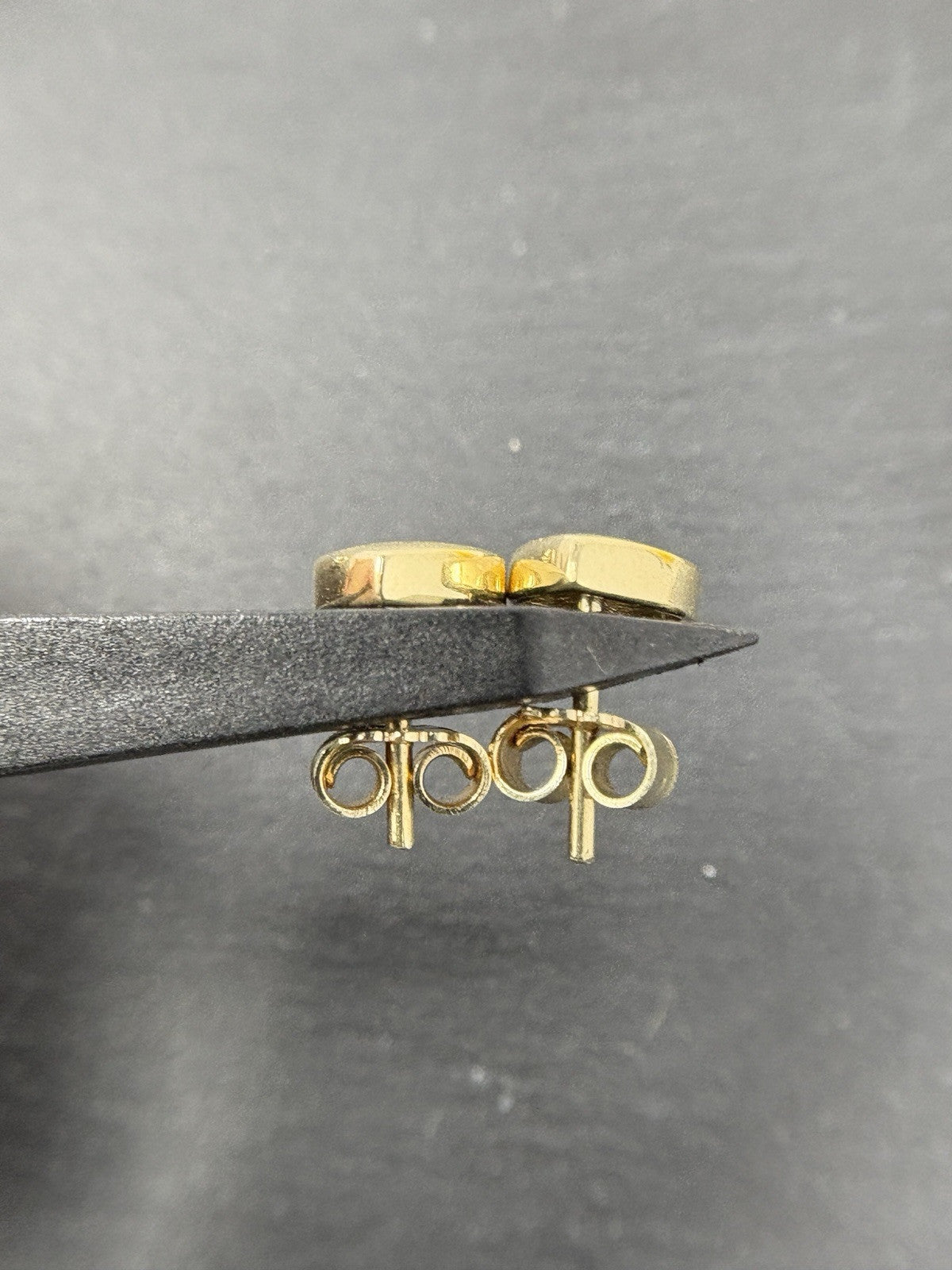 585 Gold Ohrstecker Herzförmig | Brillanten 14K