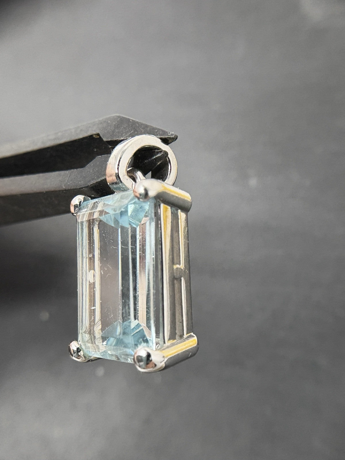 750 Gold Anhänger Weißgold | Aquamarin ca. 8ct Emerald Schliff 18K